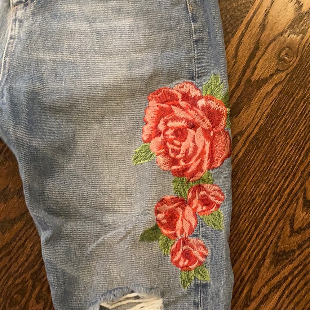 Flower Jeans - Picture 2 of 4